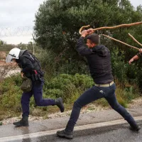 Αγρότες έφτασαν στο σημείο να επιτεθούν σε αστυνομικούς