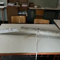 Σπασμένη λάμπα σε ειδικό σχολείο της Αθήνας