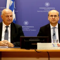 Κωστής Χατζηδάκης, Τσιάρας 