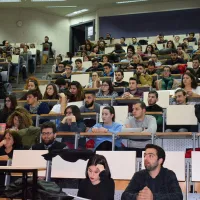 αμφιθέατρο ΑΠΘ με φοιτητές