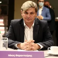 Διεγράφη ο Νικόλας Φαραντούρης από τον ΣΥΡΙΖΑ μετά τις δηλώσεις για το κόμμα Καρυστιάνου