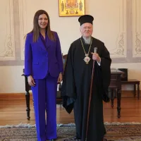 Η Υπουργός Παιδείας, Σοφία Ζαχαράκη με τον Βαρθολομαίο 