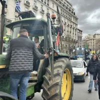 Στο Σύνταγμα οι αγρότες
