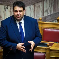Ο Υπουργός Εσωτερικών Θεόδωρος Λιβάνιος στη Βουλή