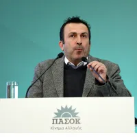 Στέφανος Παραστατίδης