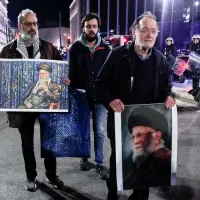 Ο Παναγιώτης Λαφαζάνης στην διαδήλωση κατά του πολέμου στο Ιράν στο κέντρο της Αθήνας / EUROKINISSI