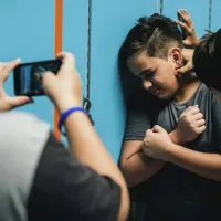 bullying σε μαθητή