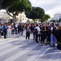 Χανιά: Οι μαθητές φωνάζουν «όχι» στον πόλεμο και να κλείσει η βάση της Σούδας