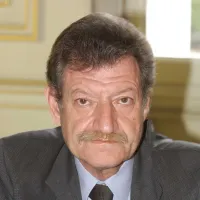 Νίκος Μαρκάτος