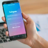 Instagram 