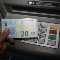 Χρήματα σε ATM