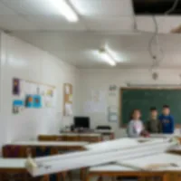 Φωτιστικό έπεσε στο κεφάλι μαθήτριας στη Νέα Αρτάκη