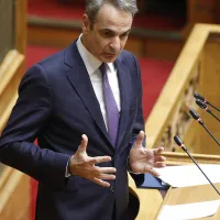 Ο πρωθυπουργός Κυριάκος Μητσοτάκης μιλάει στη Βουλή