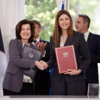 Υπογραφή συμφωνίας για συνεργασία Ελλάδας - Γαλλίας