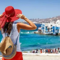 Ο νέος Κοινωνικός Τουρισμός 2026-2027 της ΔΥΠΑ φέρνει αλλαγές στην αξιοποίηση του voucher από 300.000 δικαιούχους