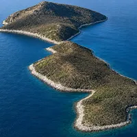 μακρη