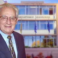 Καθηγητής Χρίστος Ντούμας