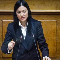 Η Νάντια Γιαννακοπούλου είναι Ελληνίδα δικηγόρος και πολιτικός, που υπηρετεί ως βουλευτής Β2' Δυτικού Τομέα Αθηνών του Ελληνικού Κοινοβουλίου με το ΠΑ.ΣΟ.Κ. - Κίνημα Αλλαγής από τον Ιούλιο του 2019