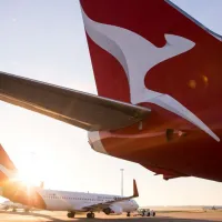 Αεροπλάνα της εταιρείας Qantas Airways σε αεροδρόμιο