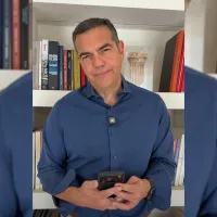 Ο πρόεδρος της ΕΛΑΣ Αλέξης Τσίπρας σε βίντεο στα social media