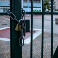 Κλειστά σχολεία με λουκέτο λόγω καύσωνα