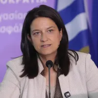 Η υπουργός Εργασίας Νίκη Κεραμέως