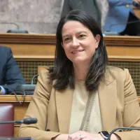 Η υπουργός Εργασίας Νίκη Κεραμέως στη Βουλή μίλησε για το νομοσχέδιο και τις συντάξεις χηρείας