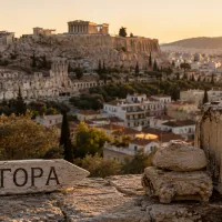 αστυ αστειοσ ο κατοικοσ της πολης, και κατάληξε με άλλη έννοια
