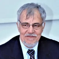 αικατερ