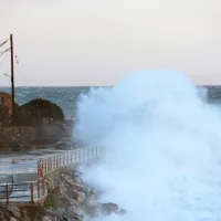 Κύμα σε θάλασσα λόγω πολλών μποφόρ από ανέμους