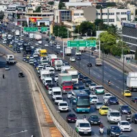 Κίνηση από αυτοκίνητα στην Αττική Οδό