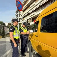 Έλεγχος της Αστυνομίας σε σχολικό λεωφορείο