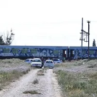 Νεκρός είναι ο πεζός που παρασύρθηκε το πρωί της Πέμπτης (27/8/2026) από αμαξοστοιχία της Hellenic Train λίγο έξω από τη Λάρισα, καθώς δεν κατέστη δυνατό να αποφευχθεί η παράσυρσή του.