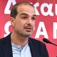 nea_aristera