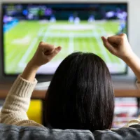 παρακολουθώντας_TV