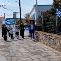 Παρέλαση στο Αγαθονήσι