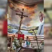 Σταυρός έπεσε και καταπλάκωσε ιερέα στον Ισημερινό 
