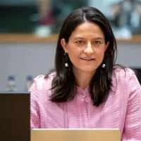 Η υπουργός Εργασίας Νίκη Κεραμέως