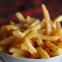 patates tiganites