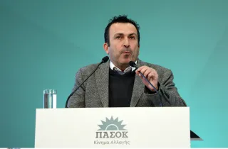 Στέφανος Παραστατίδης