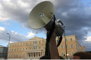 Κινητοποίηση έξω από τη Βουλή