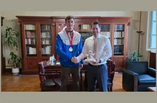 εκπα_πρυτανης_χρυσο