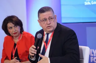 Ο Γενικός Γραμματέας Ανώτατης Εκπαίδευσης Δημήτριος Μπουραντώνης και η Πρύτανις του Πανεπιστημίου Πελοποννήσου Σοφία Ζυγά