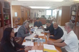 συνάντηση του επικεφαλής της περιφερειακής παράταξης «Νέα Δυτική Ελλάδα», Σπύρου Ν. Σκιαδαρέση, του Αναπληρωτή Περιφερειάρχη Δυτικής Ελλάδας, Χαράλαμπου Μπονάνου, και εκπροσώπων των εργαζομένων του Ελληνικού Ανοικτού Πανεπιστημίου (ΕΑΠ) με τον Υφυπουργό Παιδείας, Νίκο Παπαϊωάννου