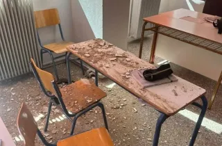 Σοβάδες έπεσαν σε θρανίο στην Πάτρα