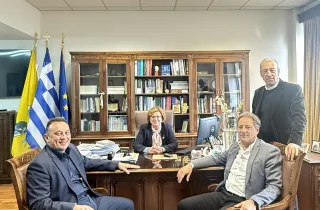 συναντισι