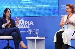  Στην επιτάχυνση των διαδικασιών για την έκδοση των αποτελεσμάτων του πανελλήνιου γραπτού διαγωνισμού του ΑΣΕΠ και στην προσπάθεια να περιοριστεί σε ένα 12μηνο ο χρόνος από την έγκριση μιας πρόσληψης έως την ανάληψη υπηρεσίας αναφέρθηκε η υφυπουργός Εσωτερικών Βιβή Χαραλαμπογιάννη, στο Olympia Forum.