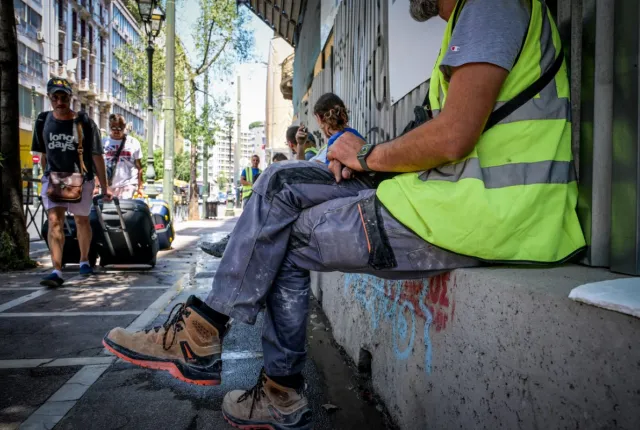 Εργάτης στον καύσωνα