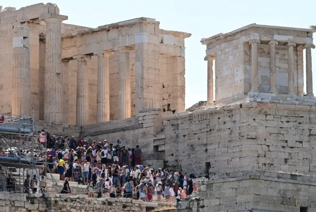 Ο βράχος της Ακρόπολης υπό την εποπτεία του υπουργείου Πολιτισμού όπου θα γίνουν προσλήψεις μέσω ΑΣΕΠ
