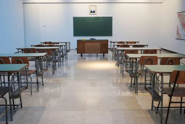 θρανία